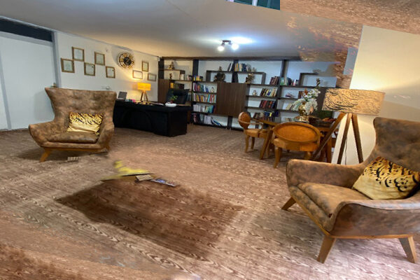 پانیسون مطالعاتی دراصفهان دکتر آذین گازر