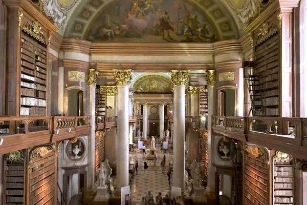 بهترین روانشناس در اصفهان | کتابخانه در اصفهان