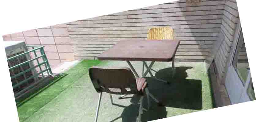 کتابخانه در اصفهان دکتر آذین گازر