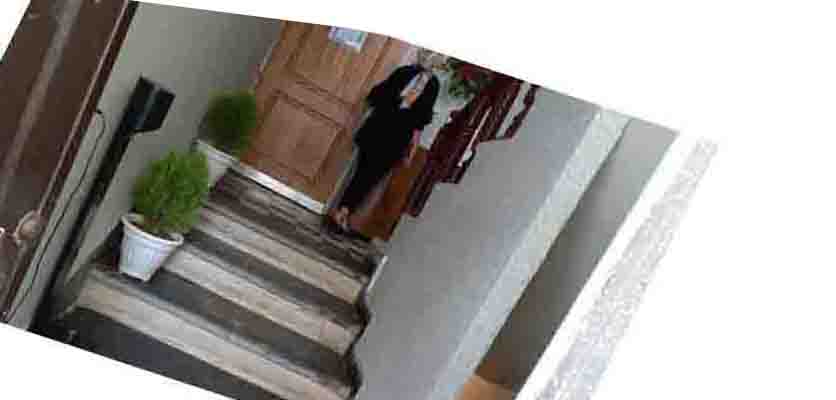 کتابخانه در اصفهانdrazingazor کتابخانه در اصفهان دکتر آذین گازر