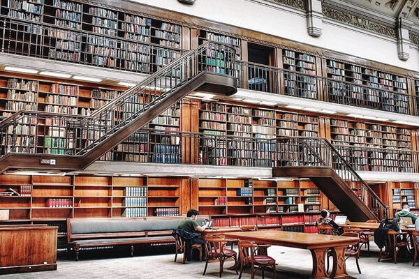 بهترین روانشناس در اصفهان دکتر آذین گازر